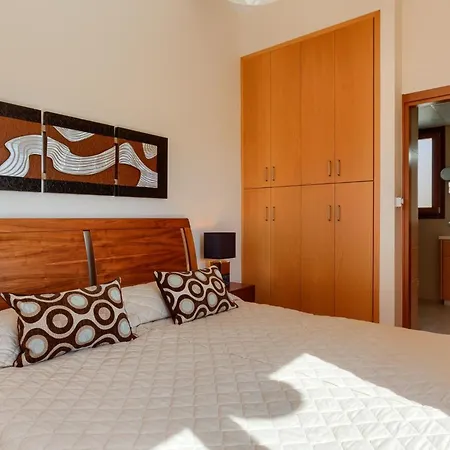 Aphrodite Hills Junior Junior J003 Air Conditioning 2 Bedrooms Villa