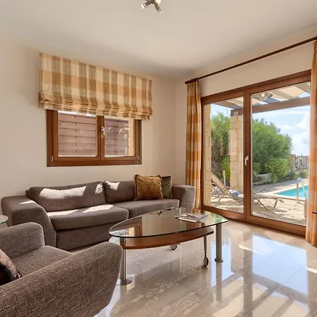 Aphrodite Hills Junior Junior J003 Air Conditioning 2 Bedrooms *